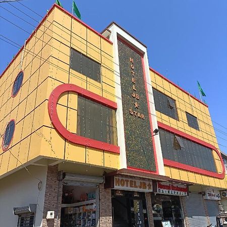 Hotel Jb Star Мандви Экстерьер фото